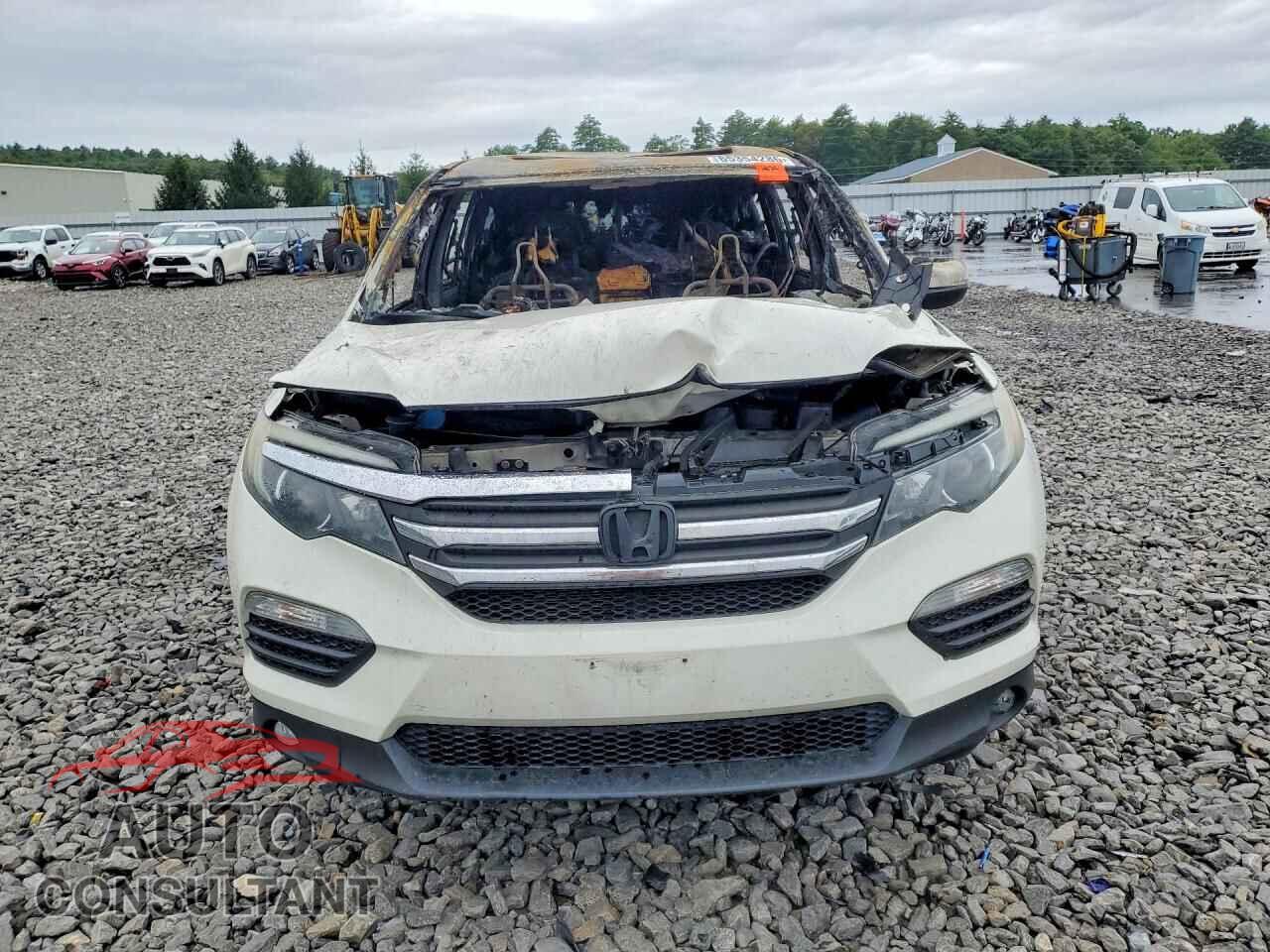 HONDA PILOT 2017 - 5FNYF5H54HB032882