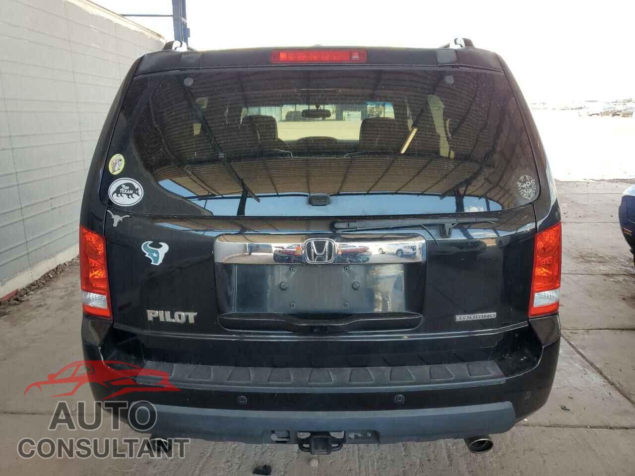 HONDA PILOT 2011 - 5FNYF3H94BB051155