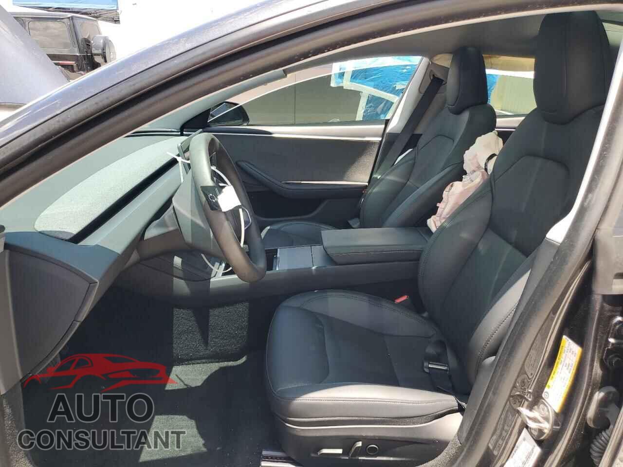 TESLA MODEL 3 2024 - 5YJ3E1EA5RF756184