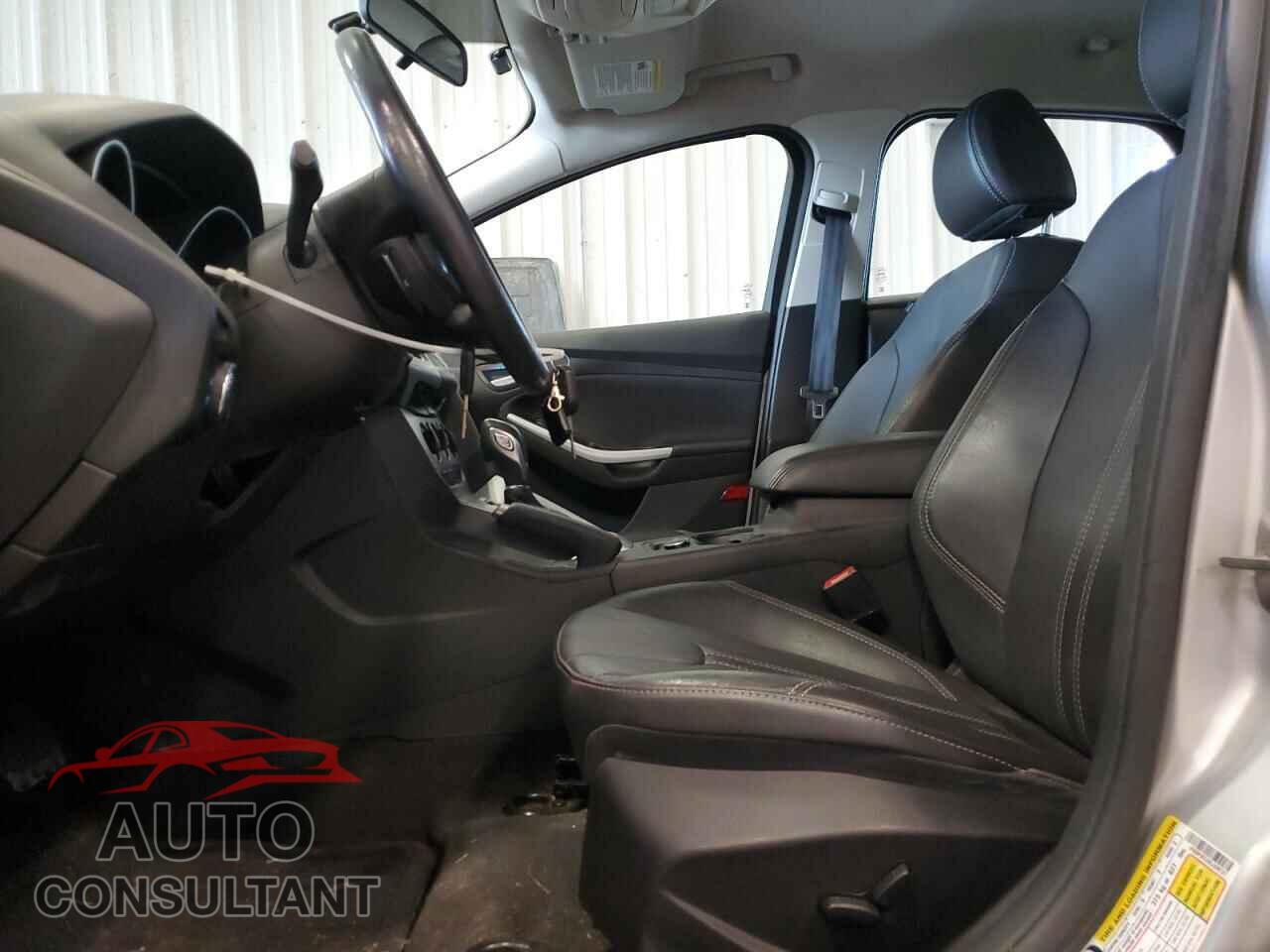 FORD FOCUS 2014 - 1FADP3F22EL209727