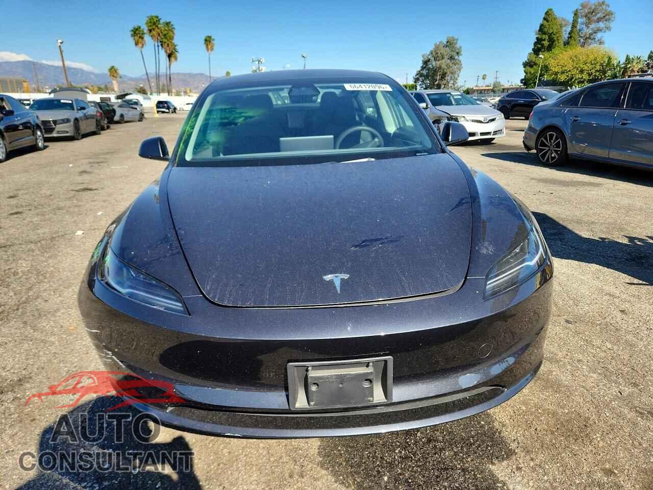 TESLA MODEL 3 2025 - 5YJ3E1EA0SF888615
