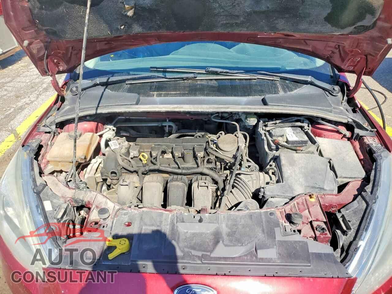 FORD FOCUS 2015 - 1FADP3F29FL260739