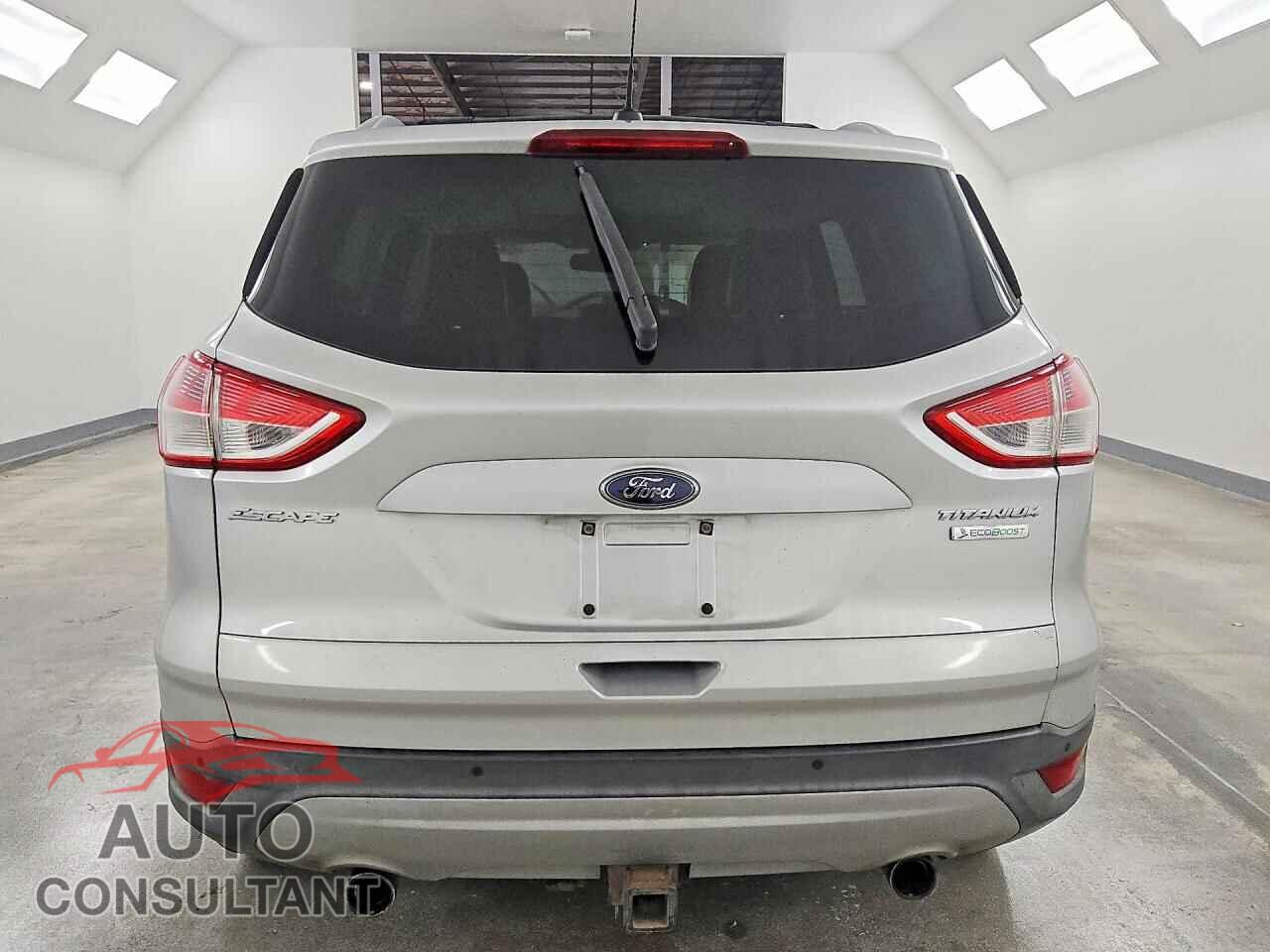 FORD ESCAPE 2013 - 1FMCU0J90DUA40457