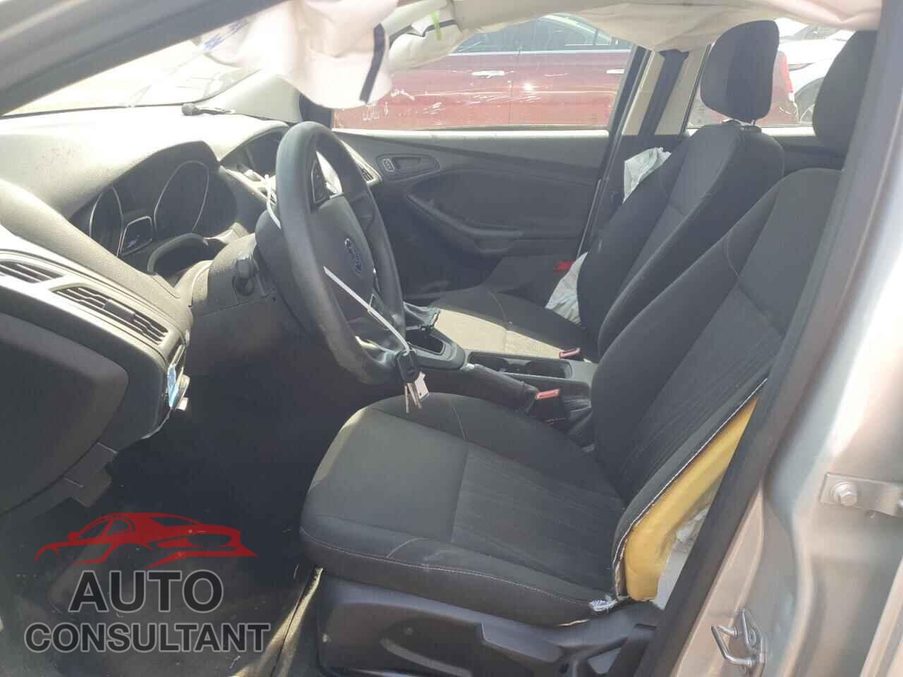 FORD FOCUS 2017 - 1FADP3E21HL244670