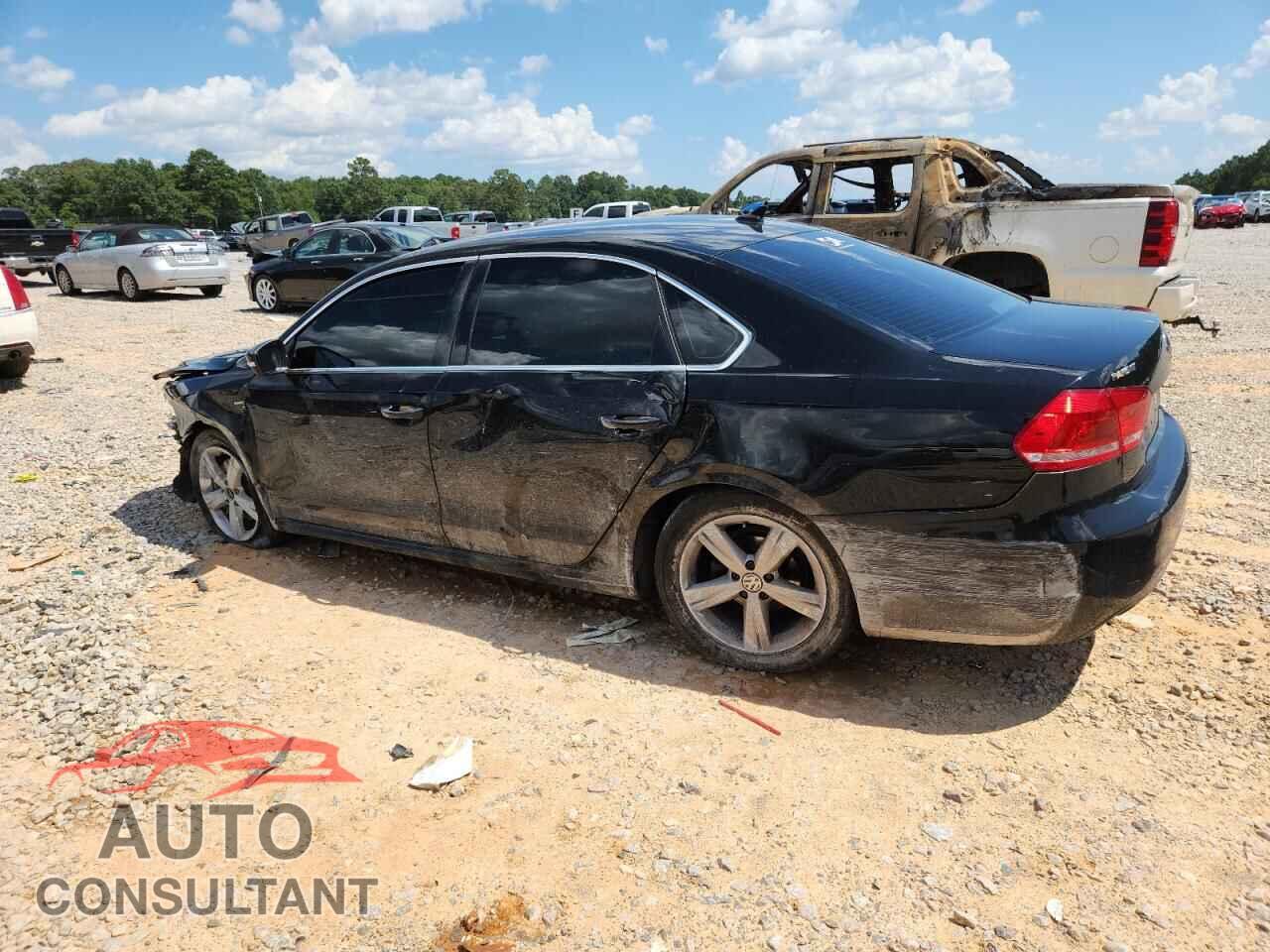VOLKSWAGEN PASSAT 2015 - 1VWAT7A31FC115689
