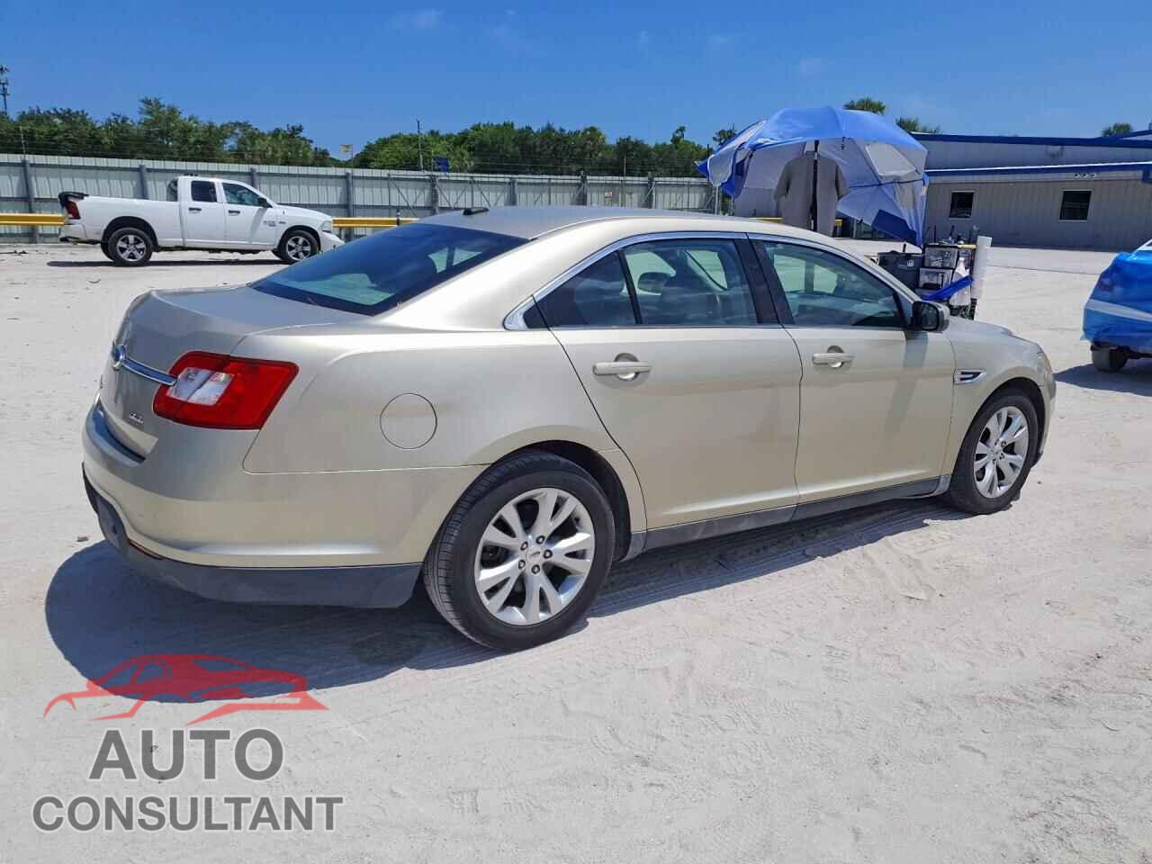 FORD TAURUS 2011 - 1FAHP2EW1BG176238