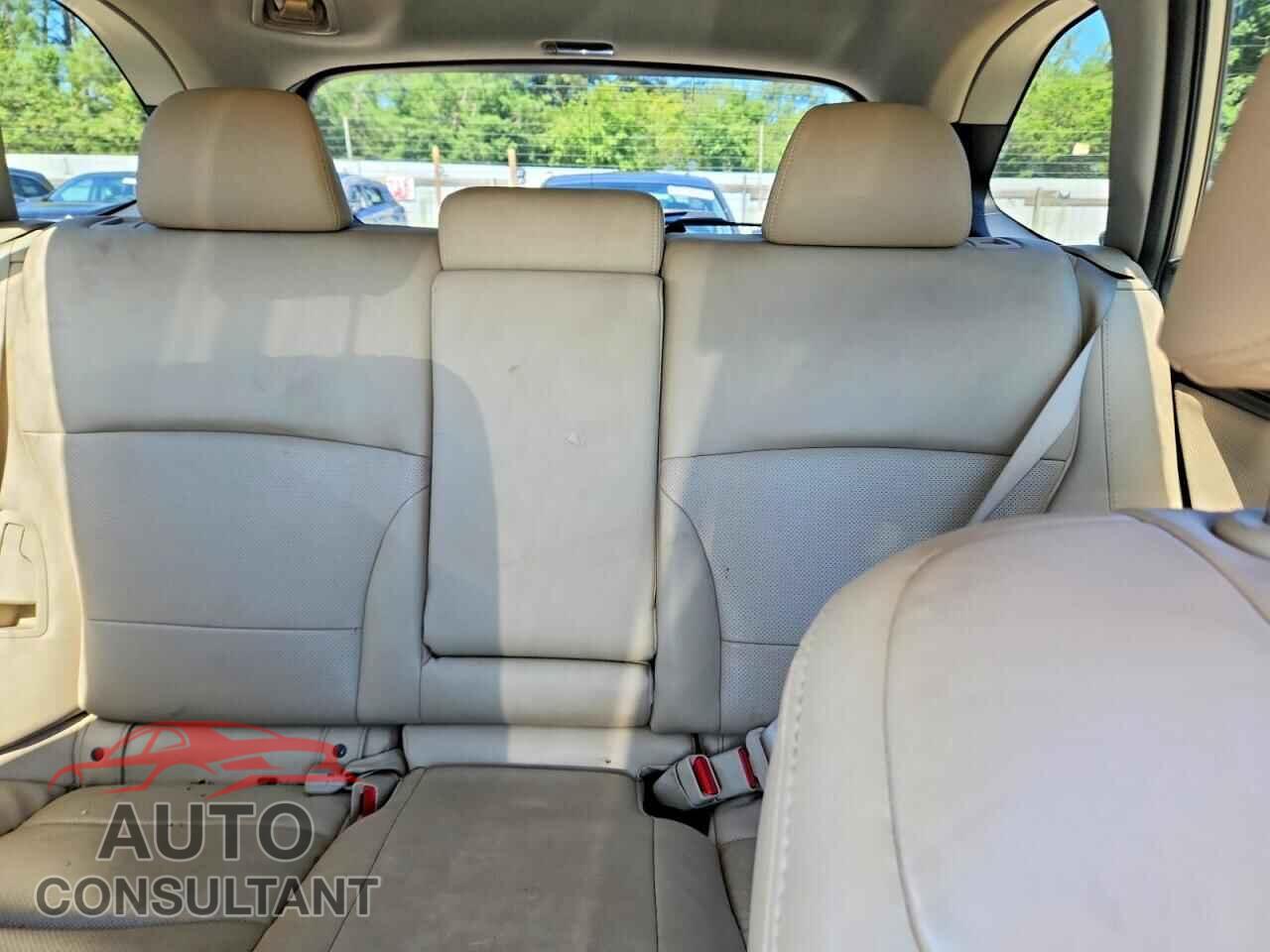 SUBARU OUTBACK 2015 - 4S4BSALC3F3258210