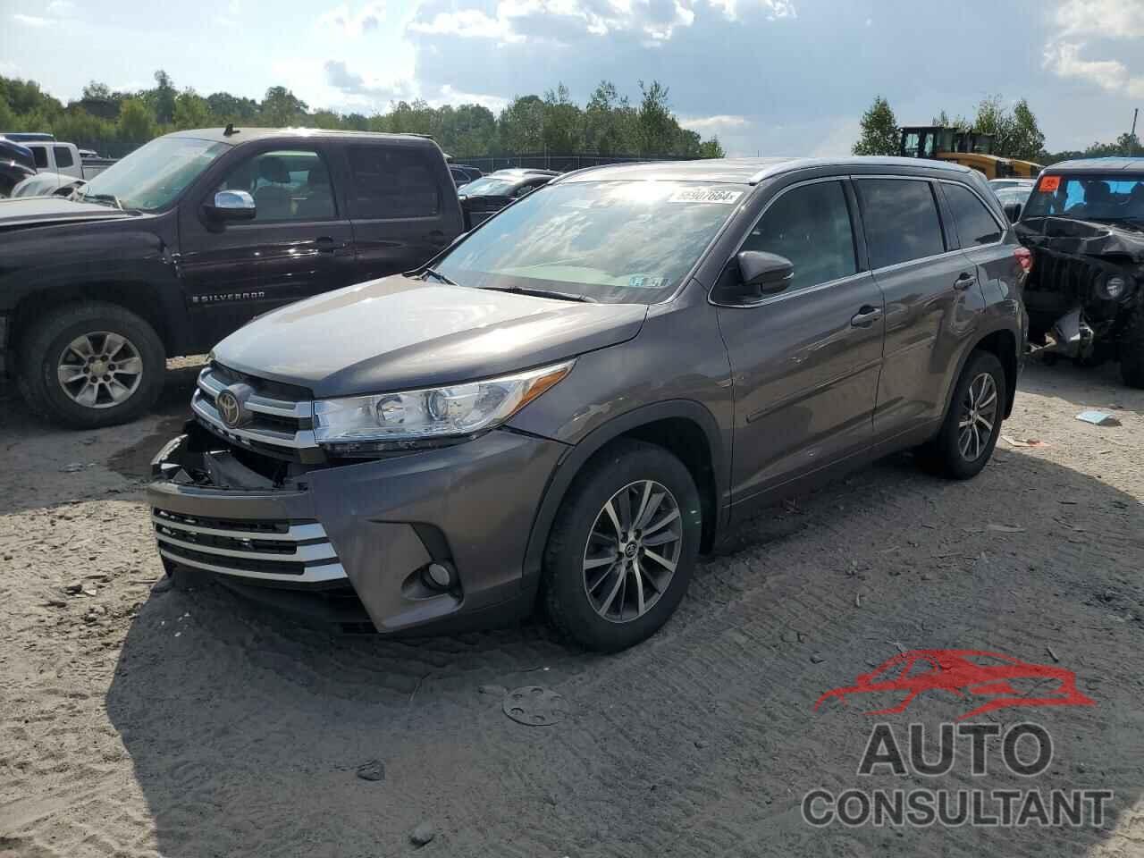 TOYOTA HIGHLANDER 2017 - 5TDJZRFH5HS455009