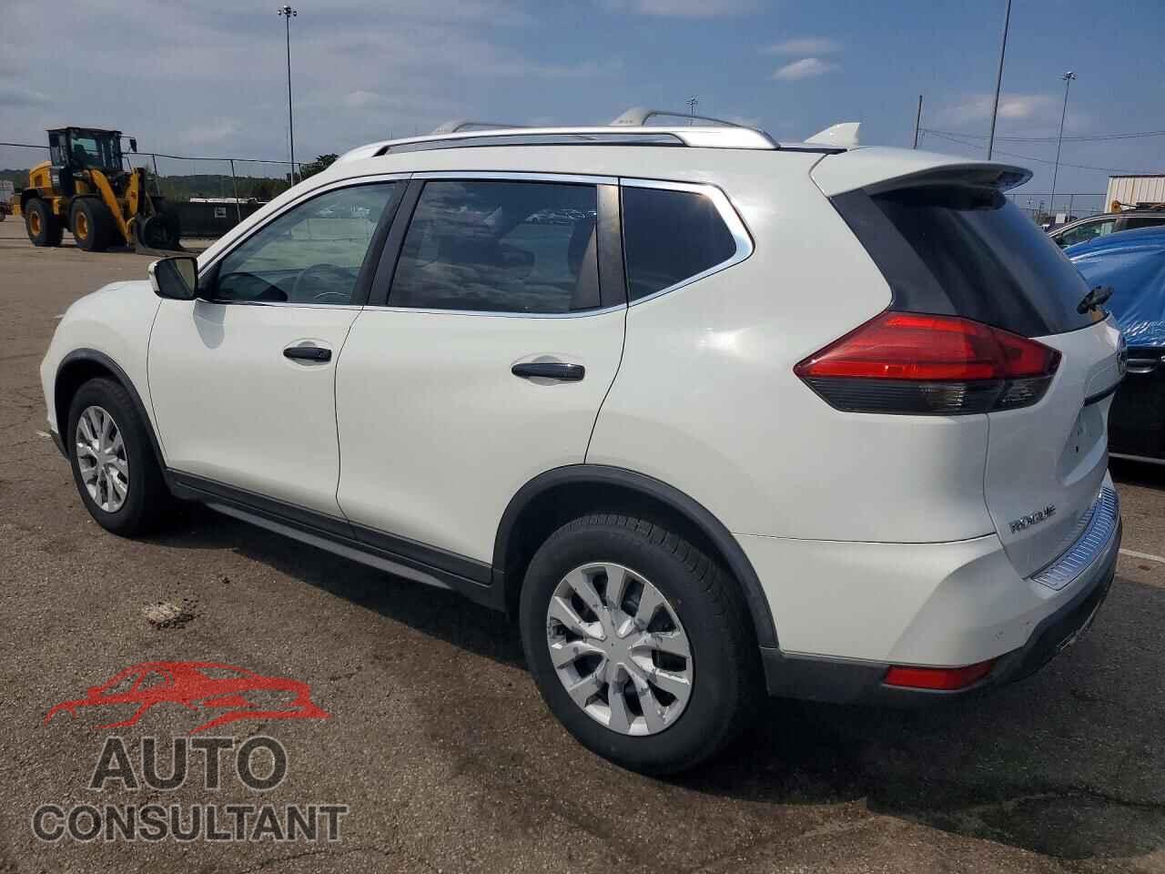 NISSAN ROGUE 2017 - KNMAT2MV2HP512357