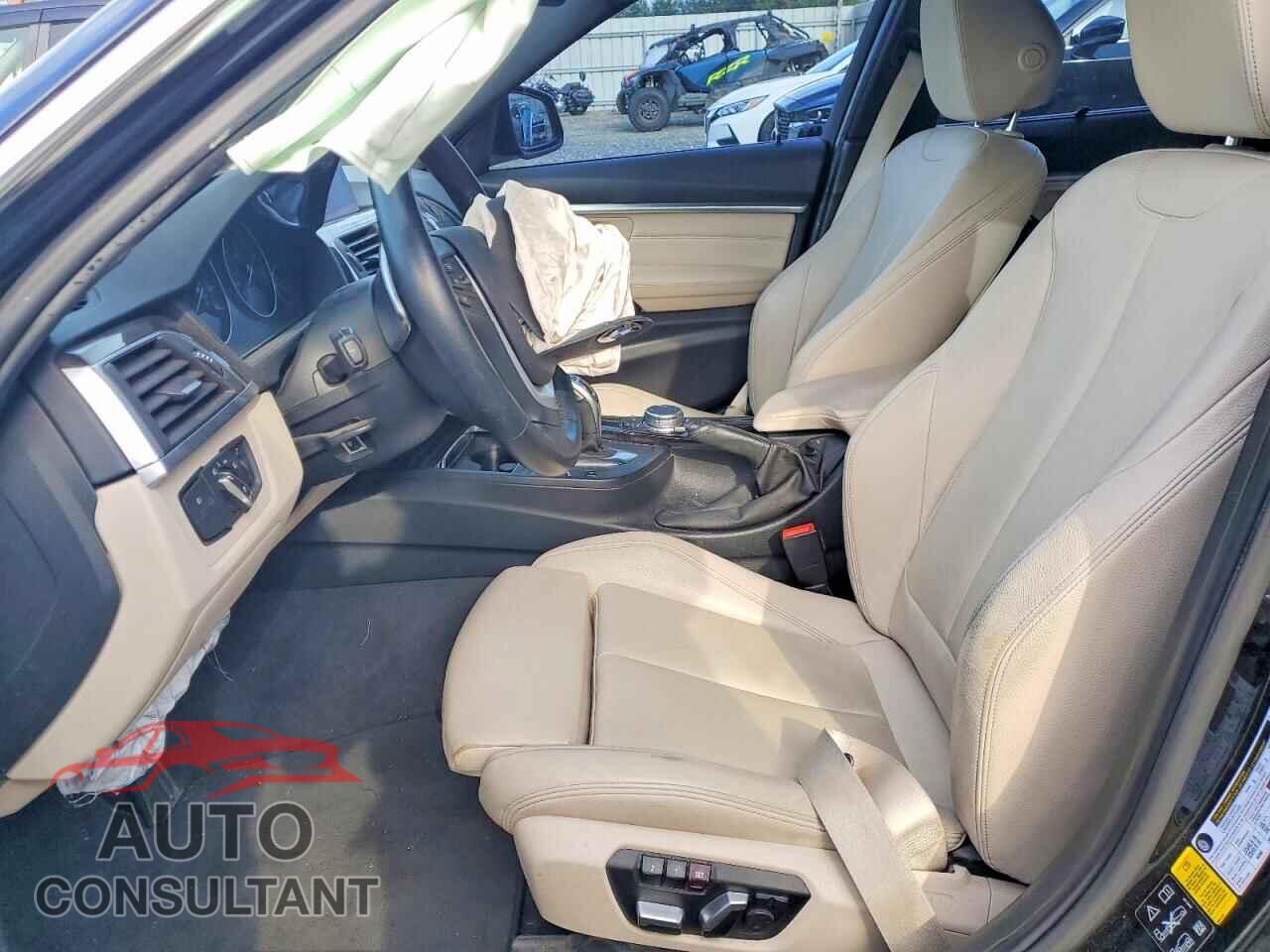 BMW 3 SERIES 2016 - WBA8E3C58GK500559