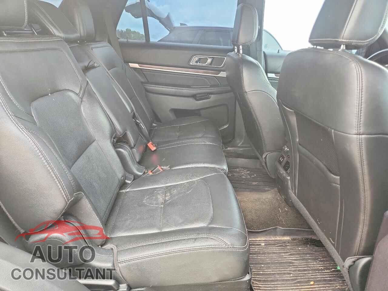 FORD EXPLORER 2018 - 1FM5K7F8XJGB11200
