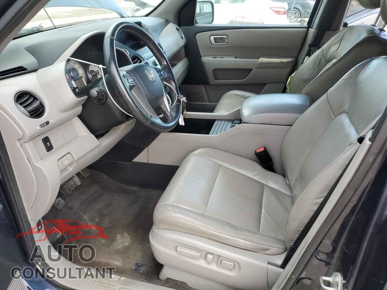 HONDA PILOT 2011 - 5FNYF4H57BB043229