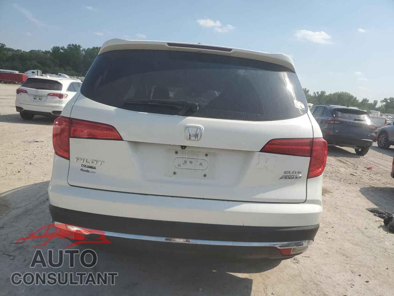 HONDA PILOT 2017 - 5FNYF6H09HB032550