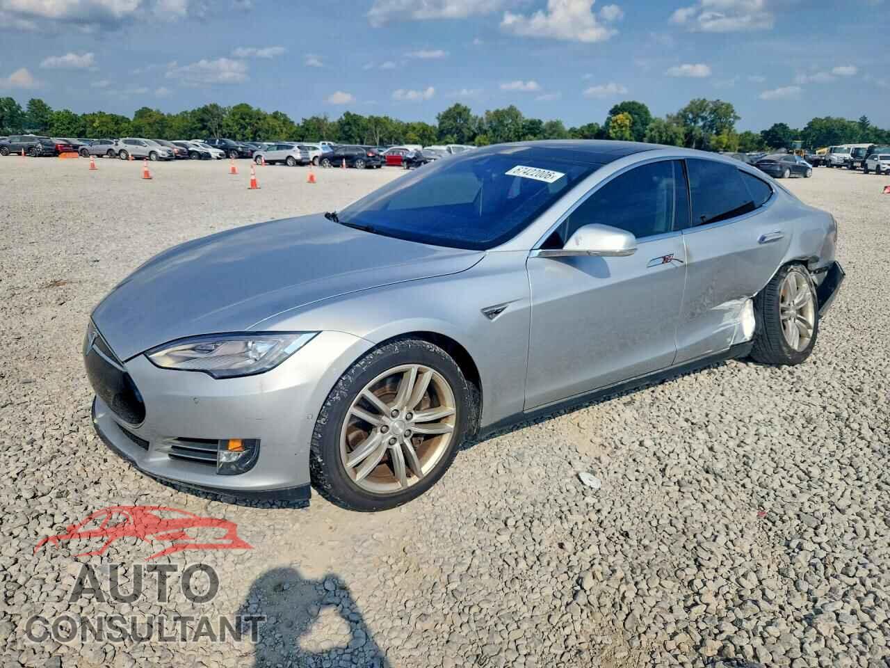 TESLA MODEL S 2014 - 5YJSA1H12EFP61016