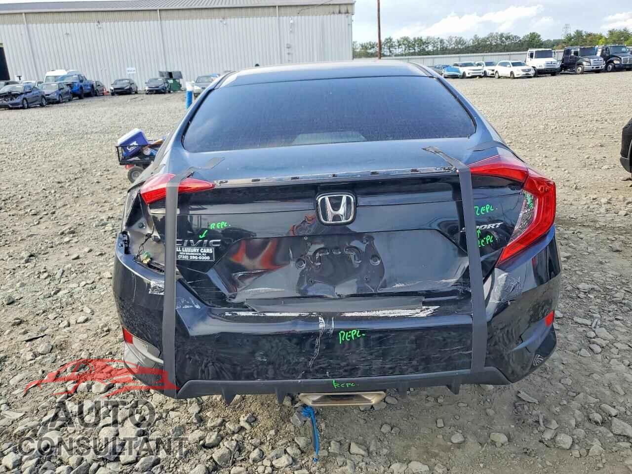 HONDA CIVIC 2019 - 2HGFC2F88KH532199