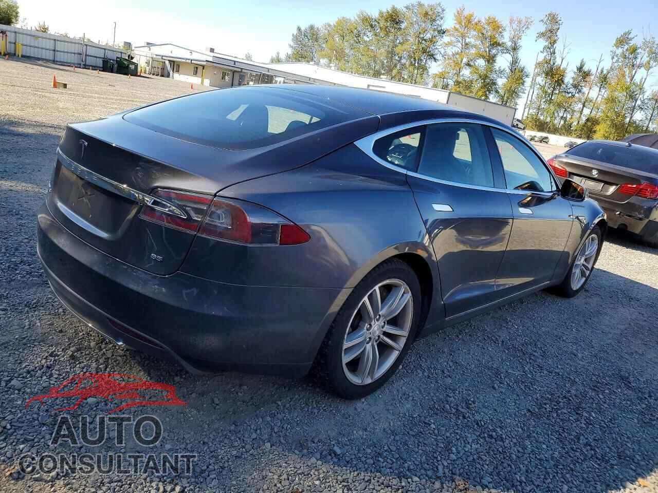 TESLA MODEL S 2014 - 5YJSA1H16EFP66588