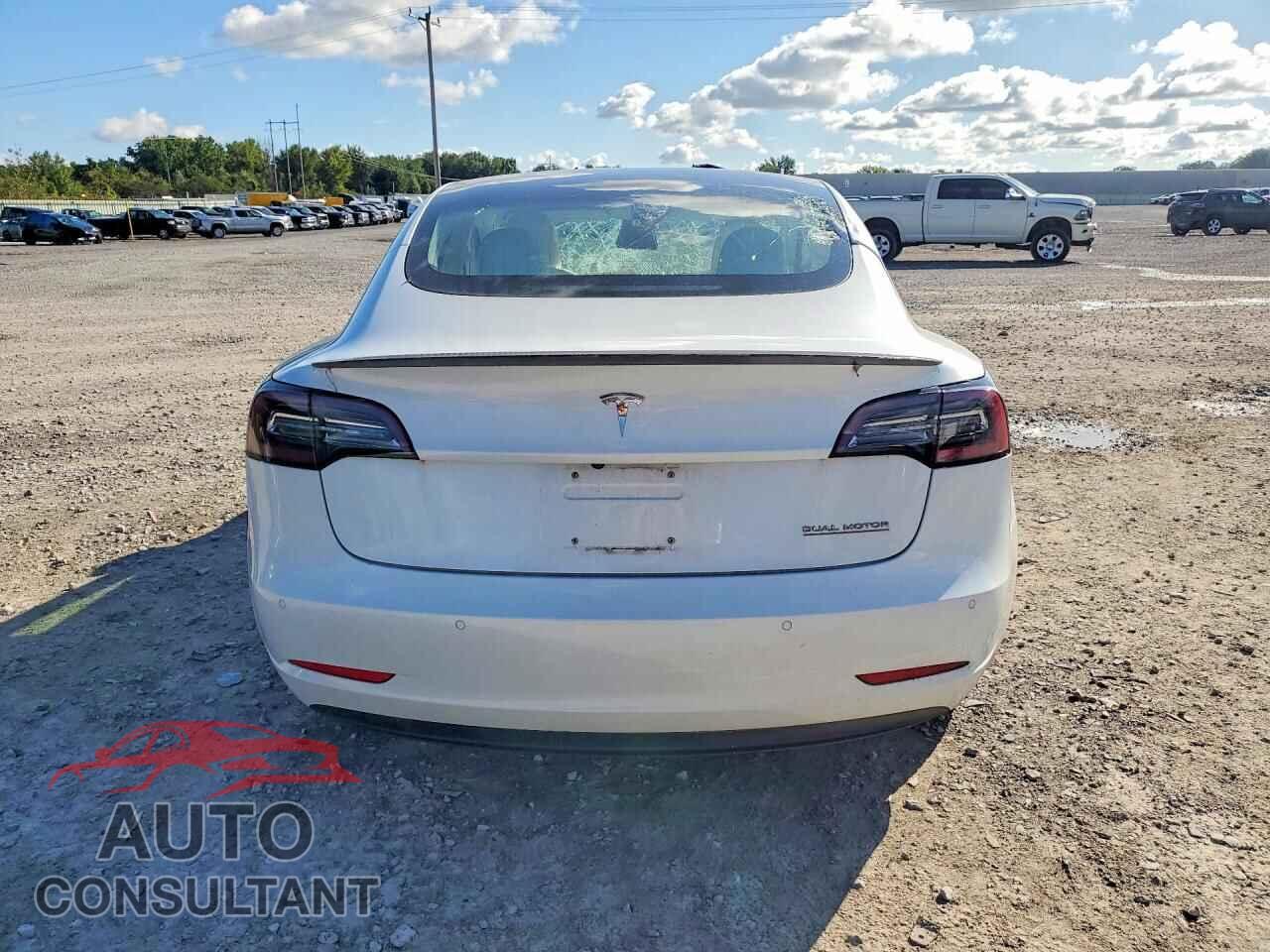 TESLA MODEL 3 2018 - 5YJ3E1EB2JF074666