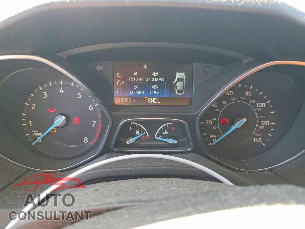 FORD FOCUS 2018 - 1FADP3E21JL293406