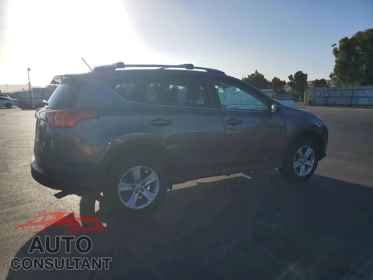 TOYOTA RAV4 2013 - 2T3RFREV2DW027667