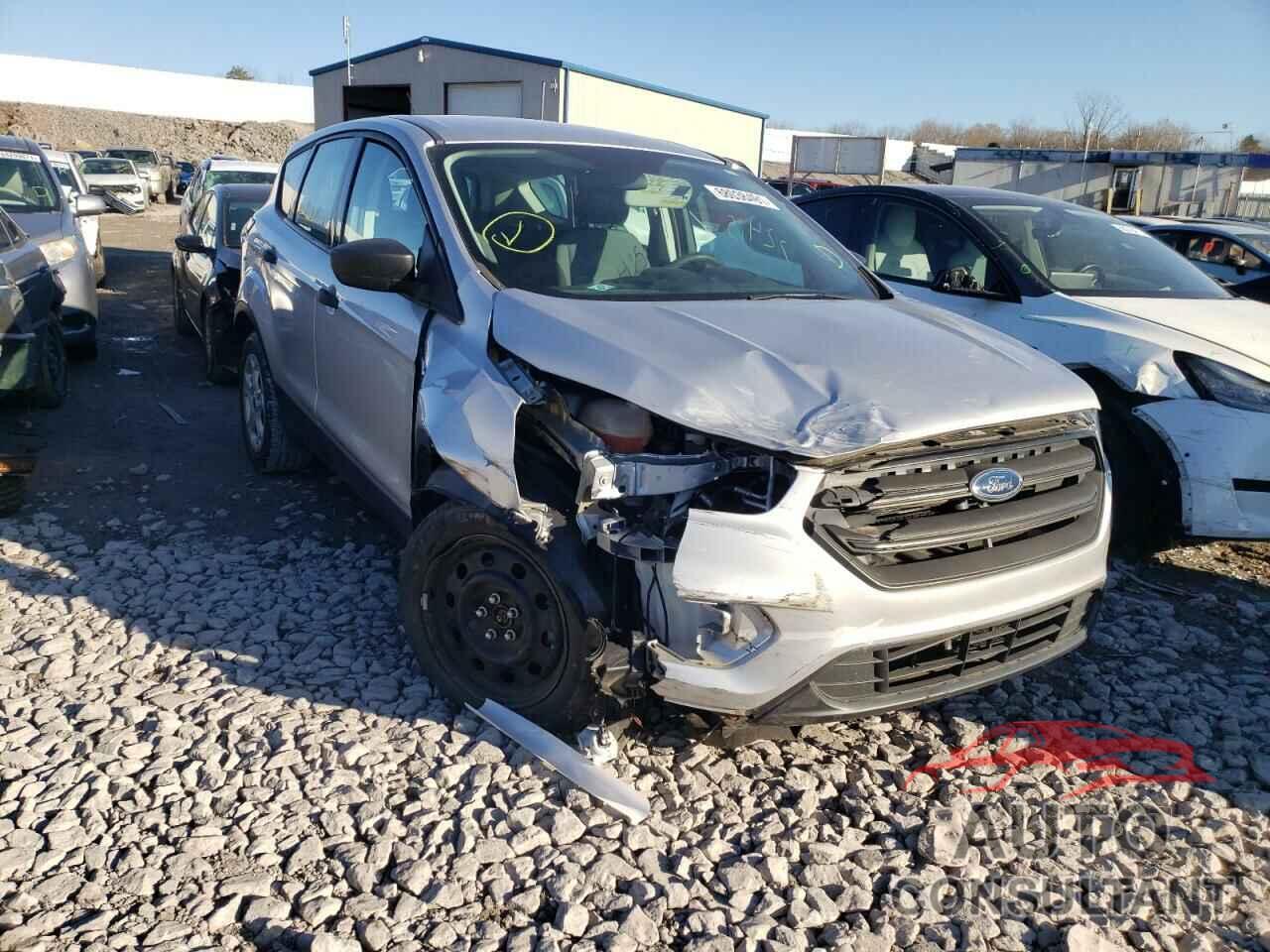 FORD ESCAPE 2017 - 1FMCU0F78HUD48750