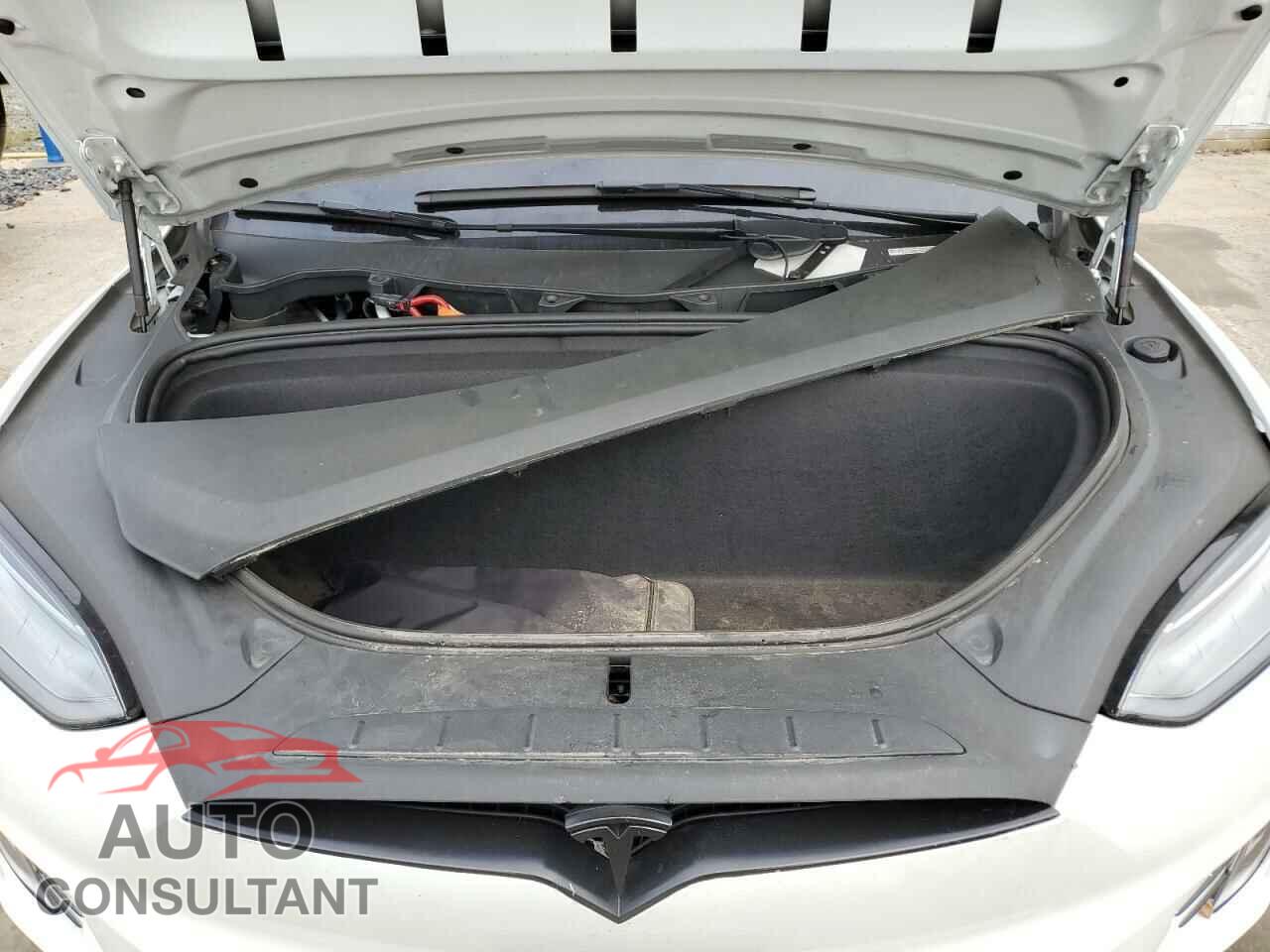 TESLA MODEL X 2020 - 5YJXCAE22LF232904