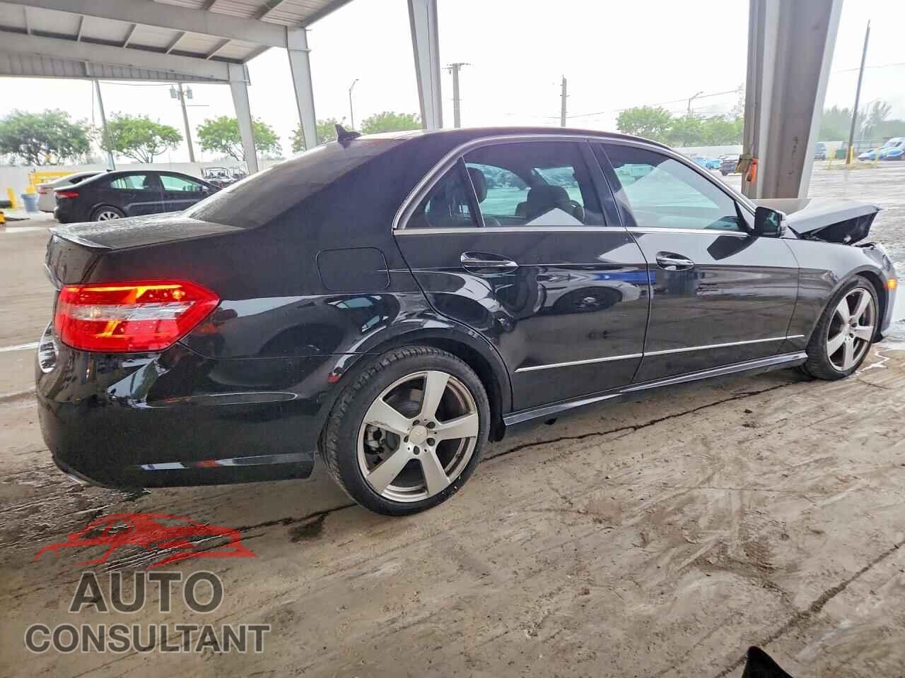 MERCEDES-BENZ E-CLASS 2011 - WDDHF5GB2BA290735