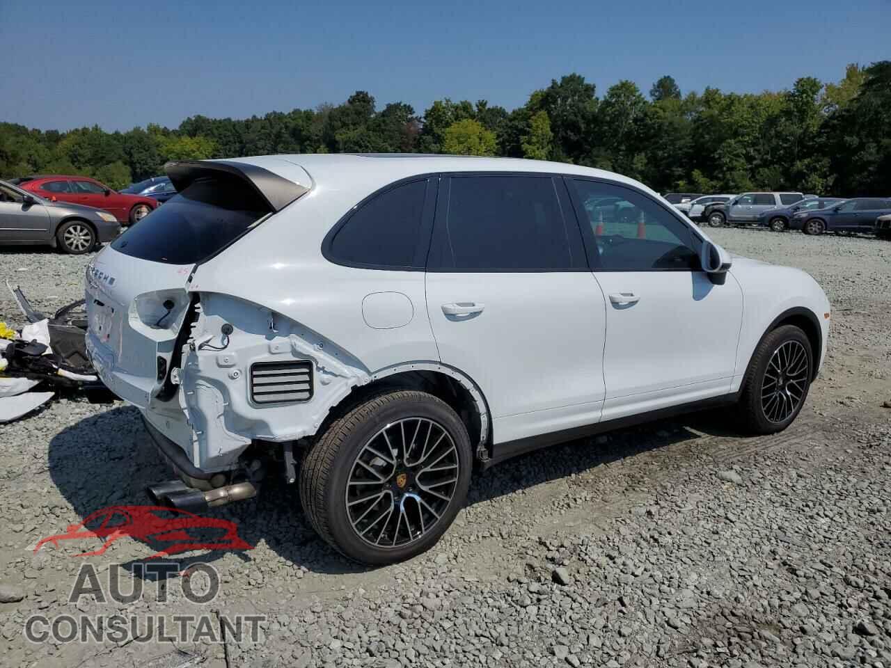 PORSCHE CAYENNE 2016 - WP1AA2A20GLA02285