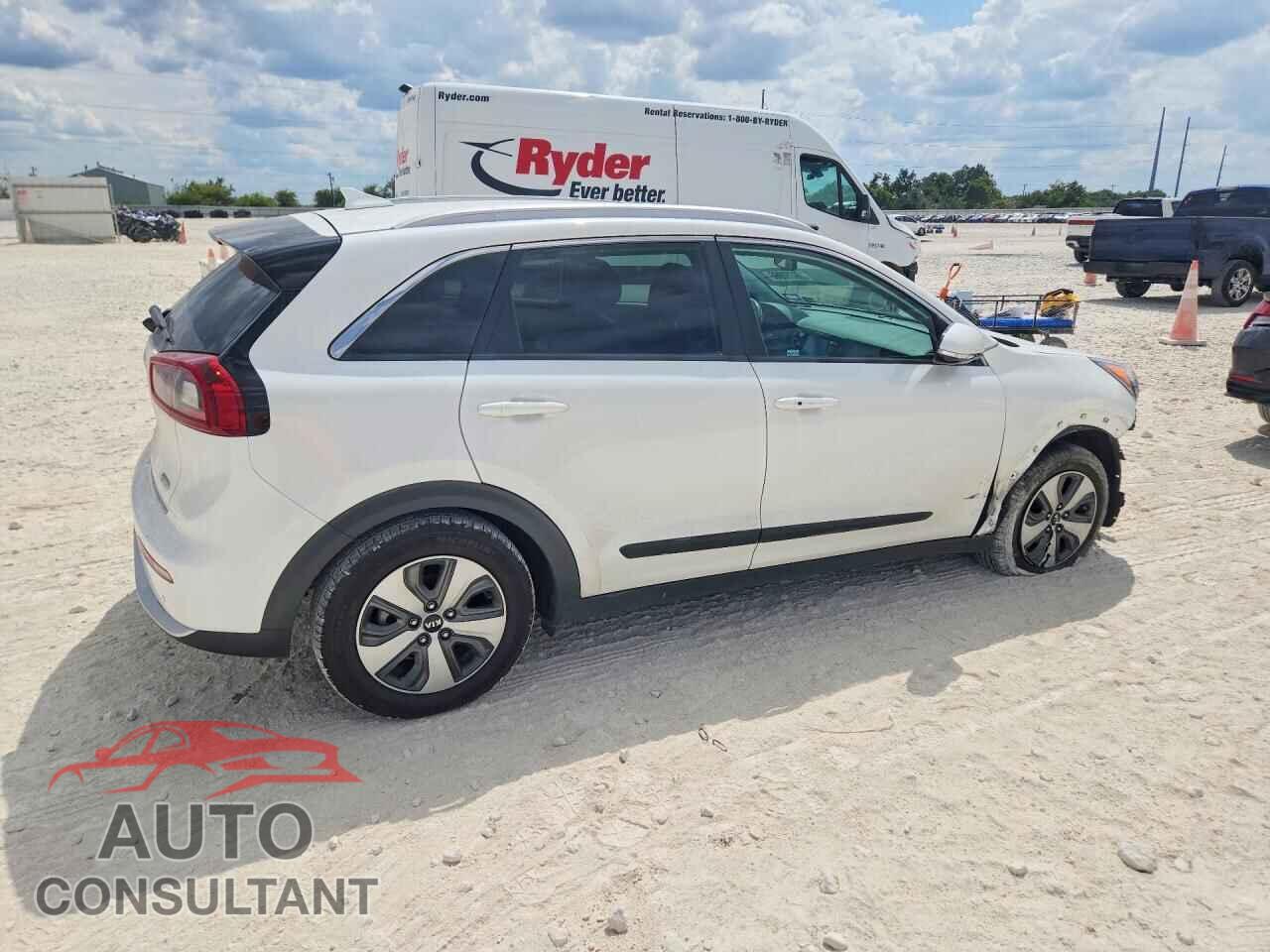 KIA NIRO 2018 - KNDCE3LC2J5129366