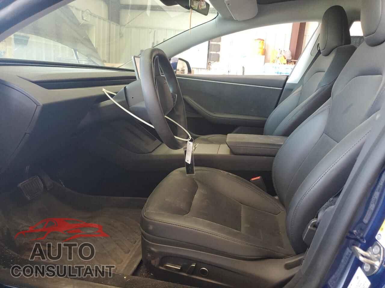 TESLA MODEL 3 2024 - 5YJ3E1EB8RF759086