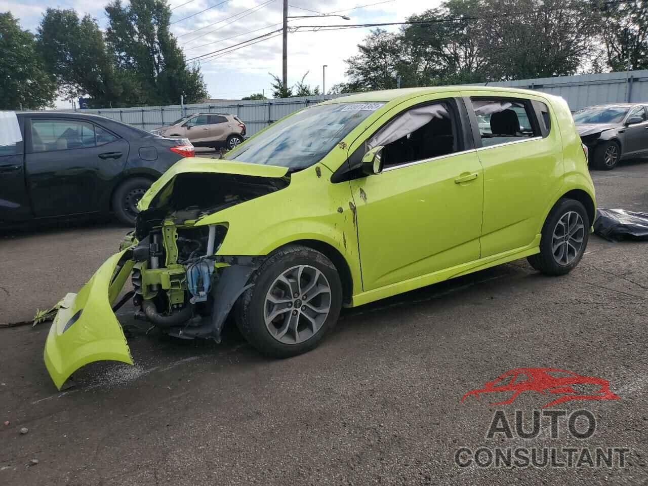 CHEVROLET SONIC 2019 - 1G1JD6SB4K4110211
