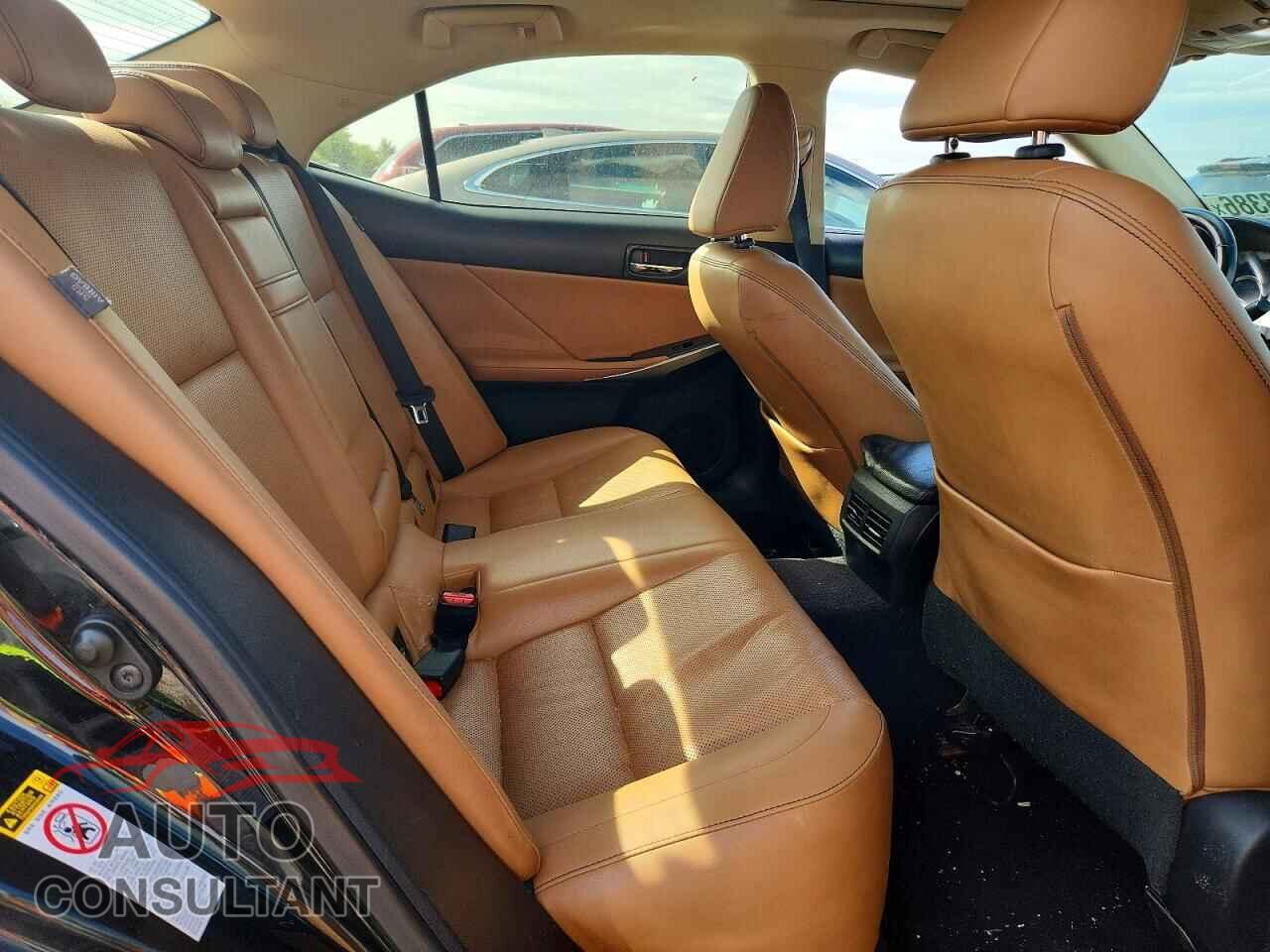 LEXUS IS 2014 - JTHCF1D25E5006012