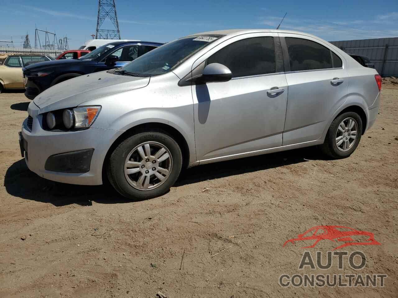 CHEVROLET SONIC 2013 - 1G1JC5SG5D4129958