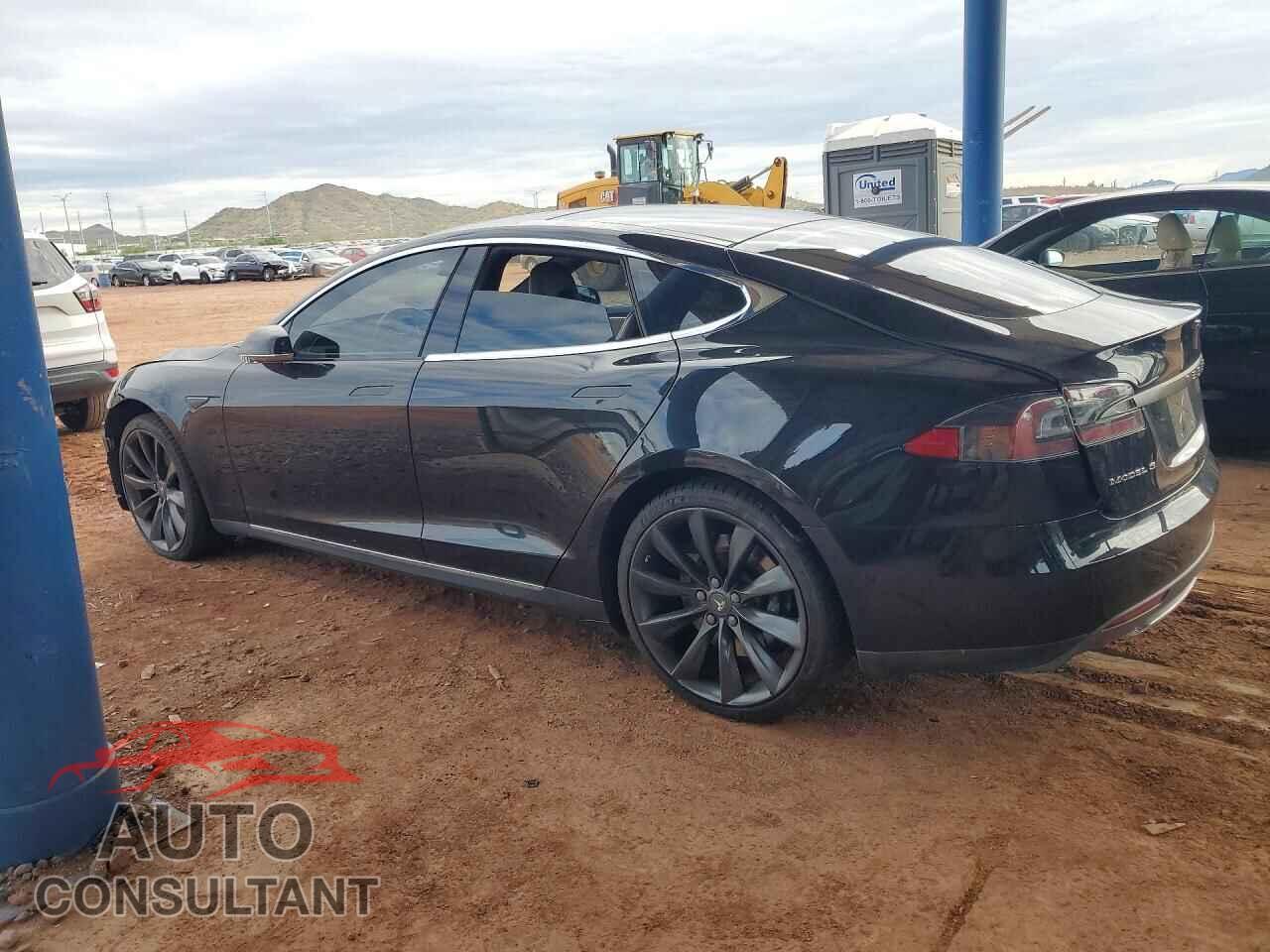 TESLA MODEL S 2015 - 5YJSA1E21FF102519
