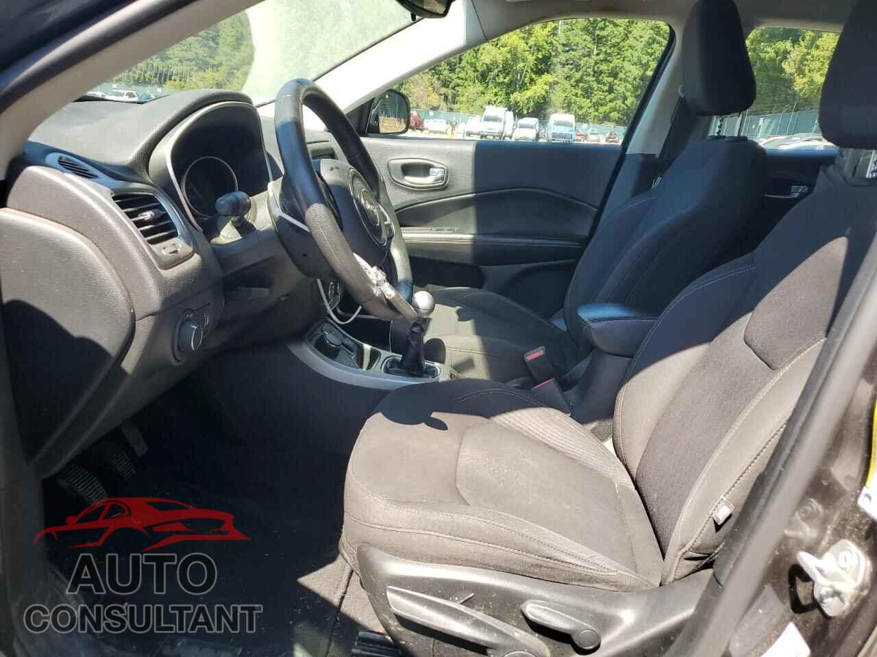 JEEP COMPASS 2017 - 3C4NJDAB9HT641267