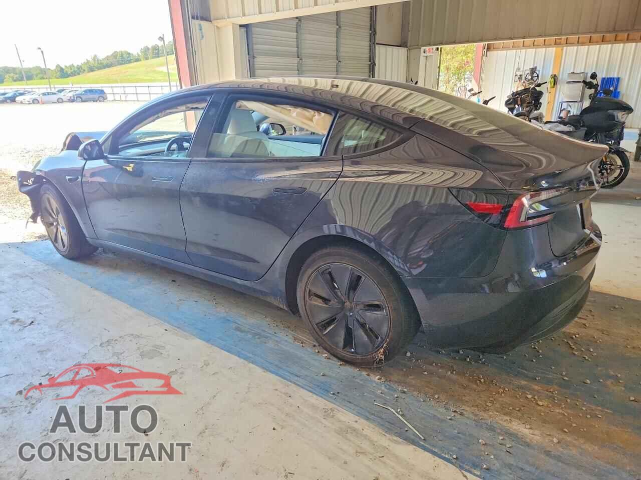 TESLA MODEL 3 2025 - 5YJ3E1EA2SF916611