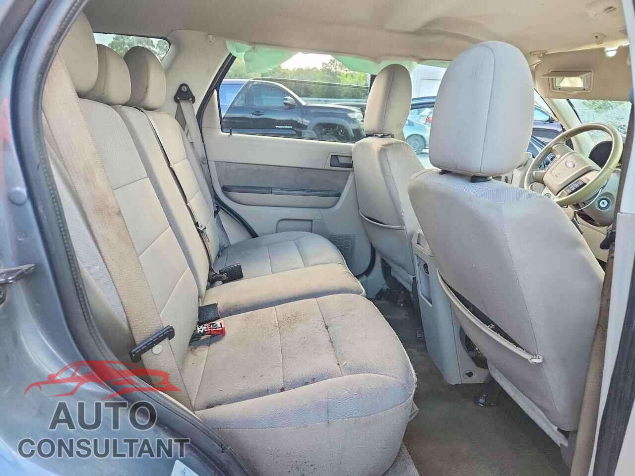 FORD ESCAPE 2011 - 1FMCU0DG7BKC43140