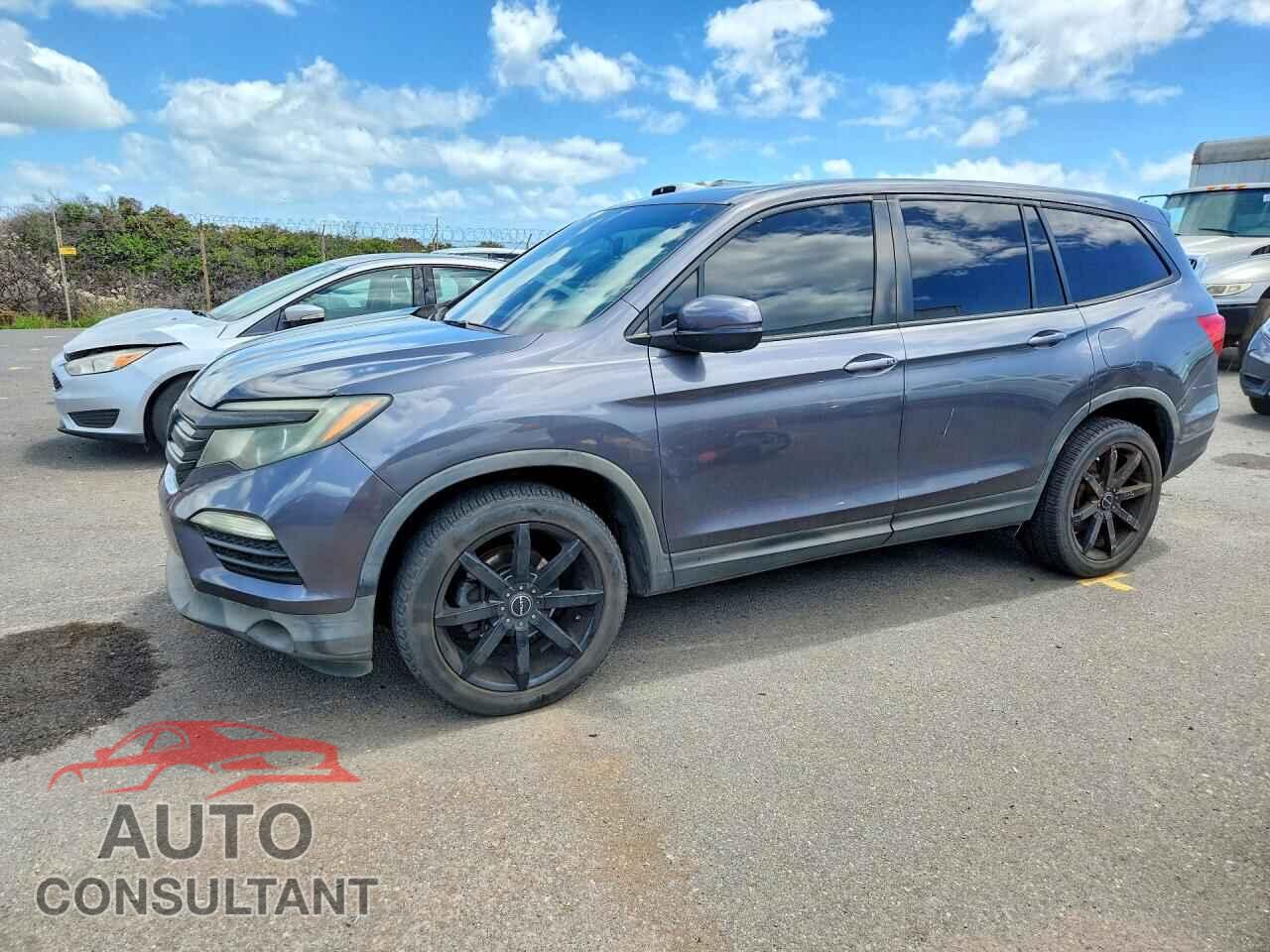 HONDA PILOT 2017 - 5FNYF5H36HB009876