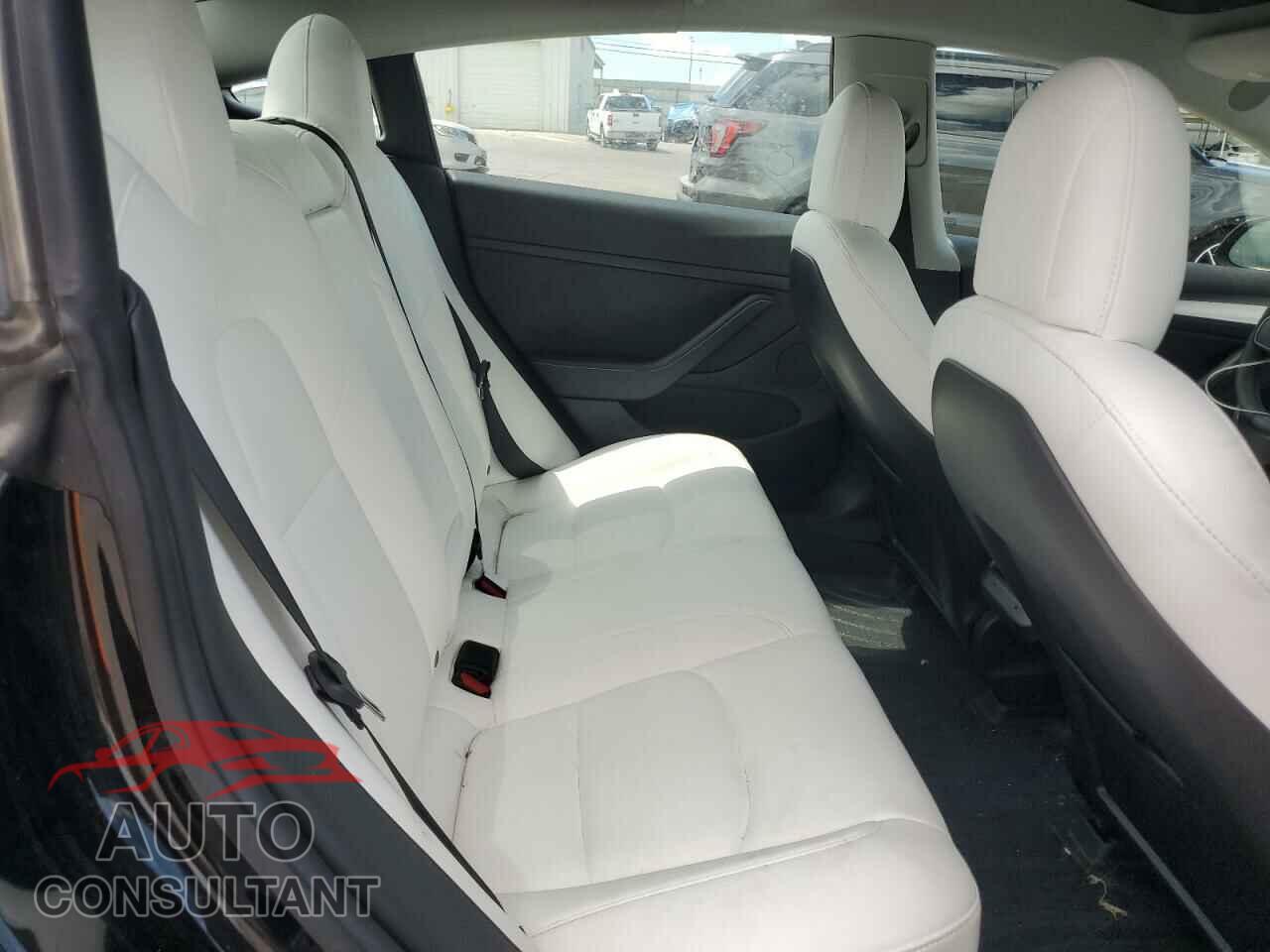 TESLA MODEL 3 2021 - 5YJ3E1EA5MF094440