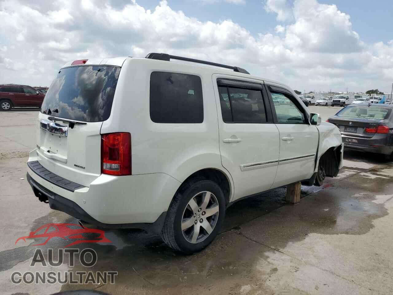 HONDA PILOT 2013 - 5FNYF3H90DB023498