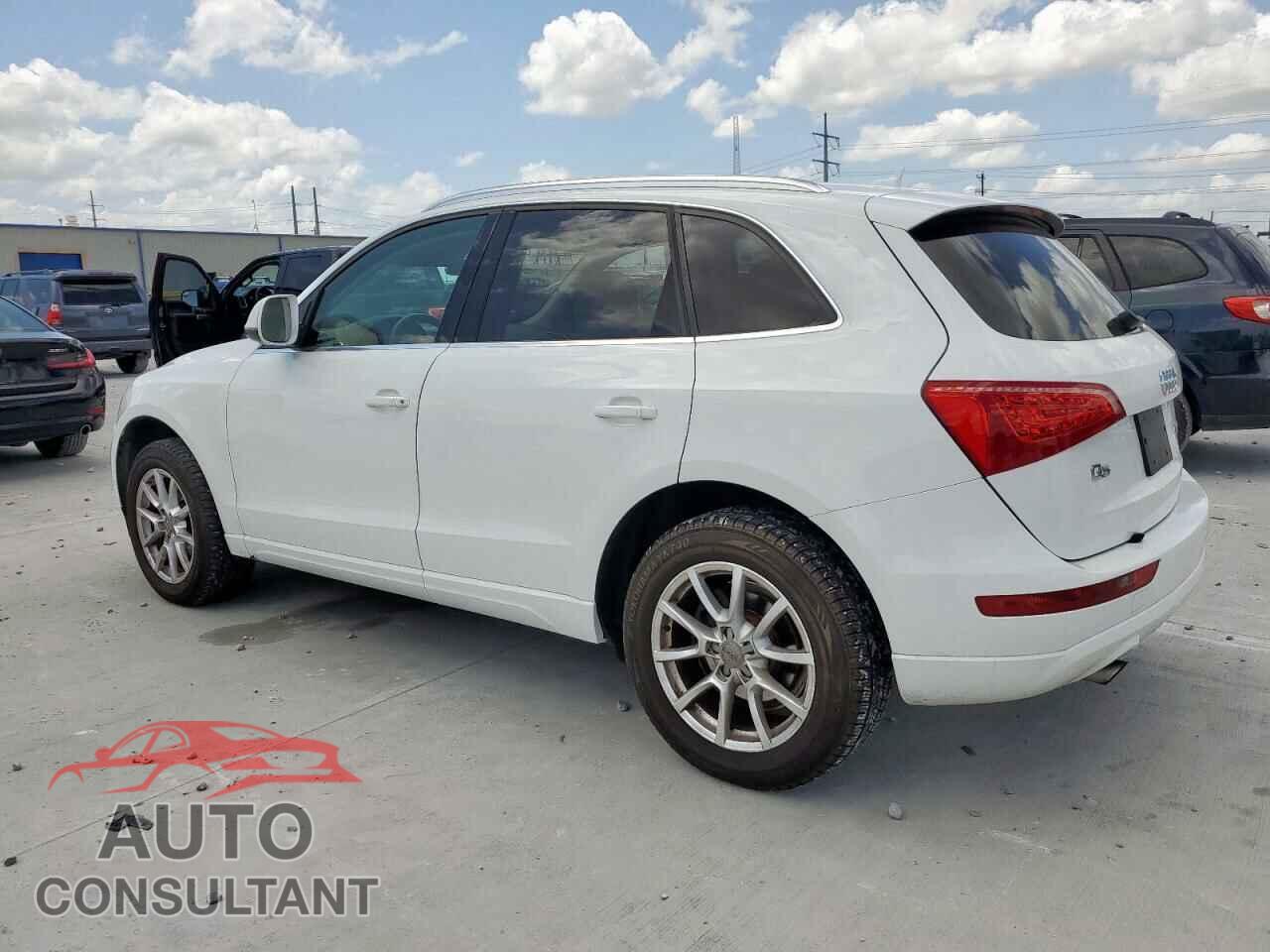 AUDI Q5 2012 - WA1CFAFP2CA017008