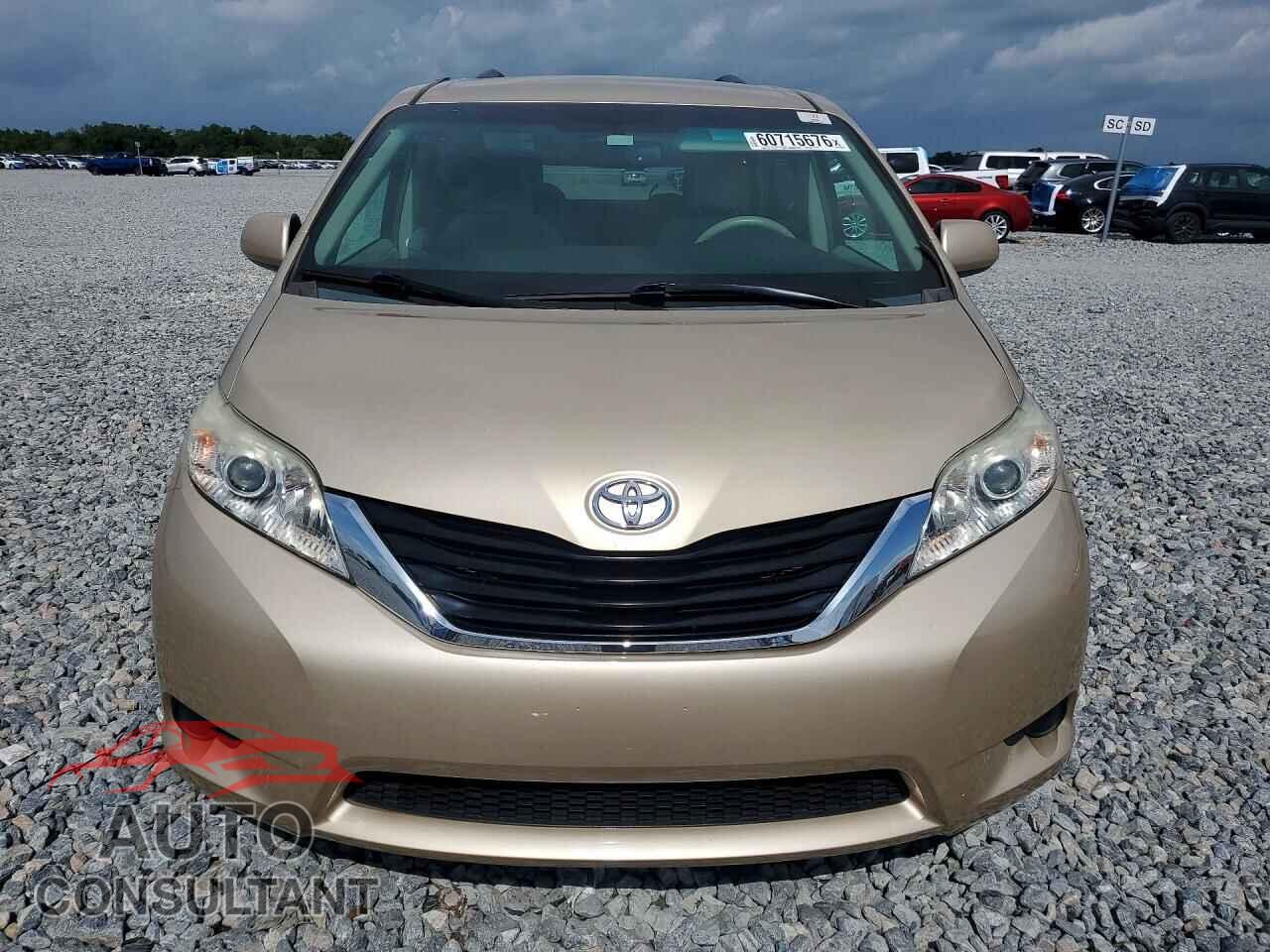TOYOTA SIENNA 2013 - 5TDKK3DC8DS391863