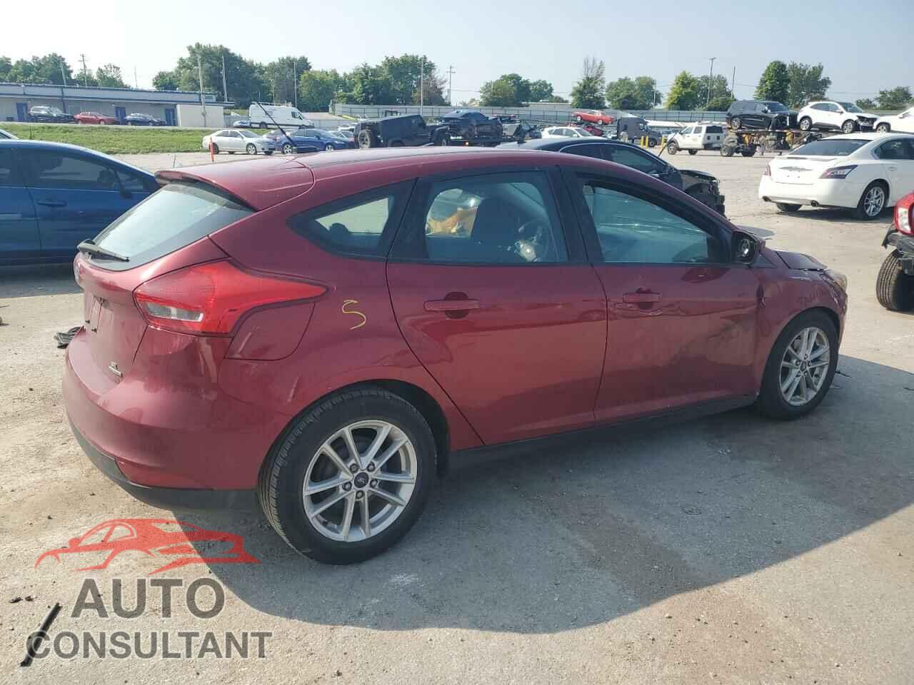 FORD FOCUS 2016 - 1FADP3K28GL264336