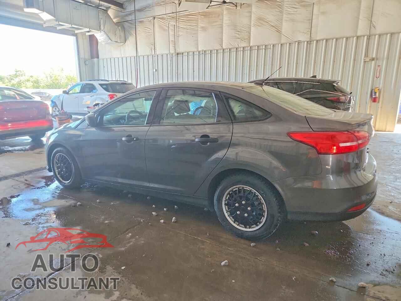 FORD FOCUS 2017 - 1FADP3E28HL339338