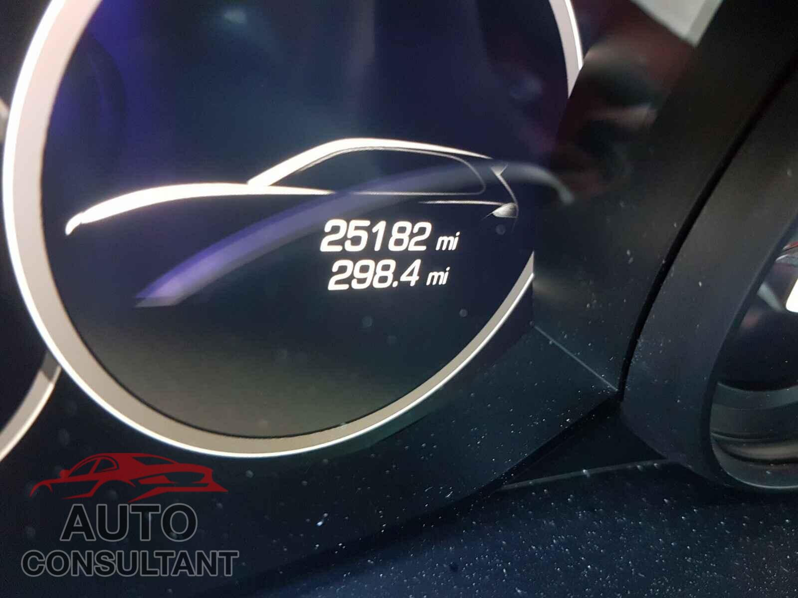 PORSCHE CAYENNE 2019 - WP1AA2AY1KDA01556