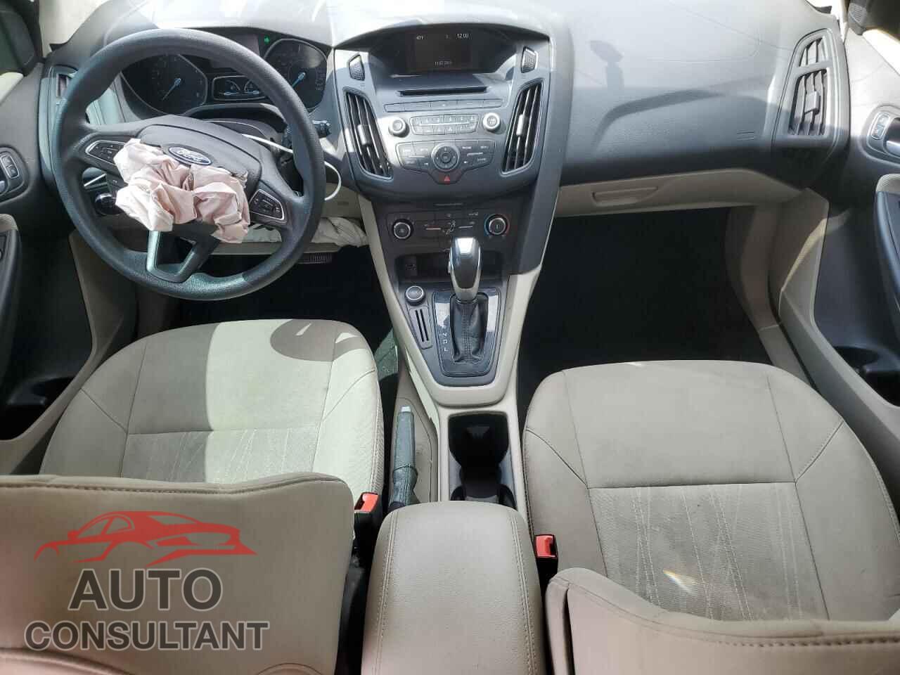 FORD FOCUS 2016 - 1FADP3K23GL258265