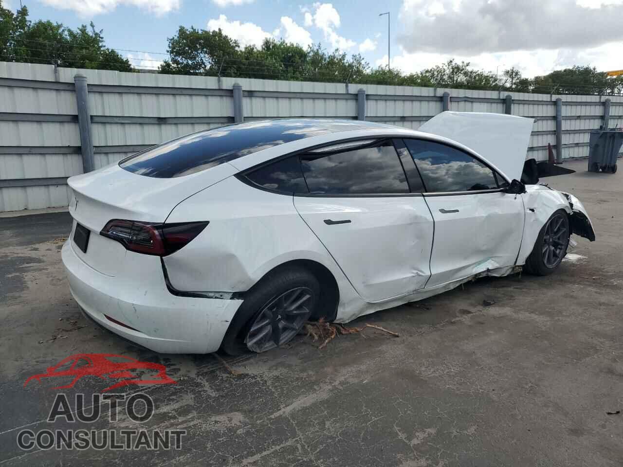 TESLA MODEL 3 2023 - 5YJ3E1EA7PF576489