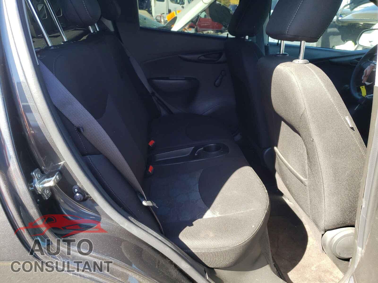 CHEVROLET SPARK 2017 - KL8CB6SA0HC748475