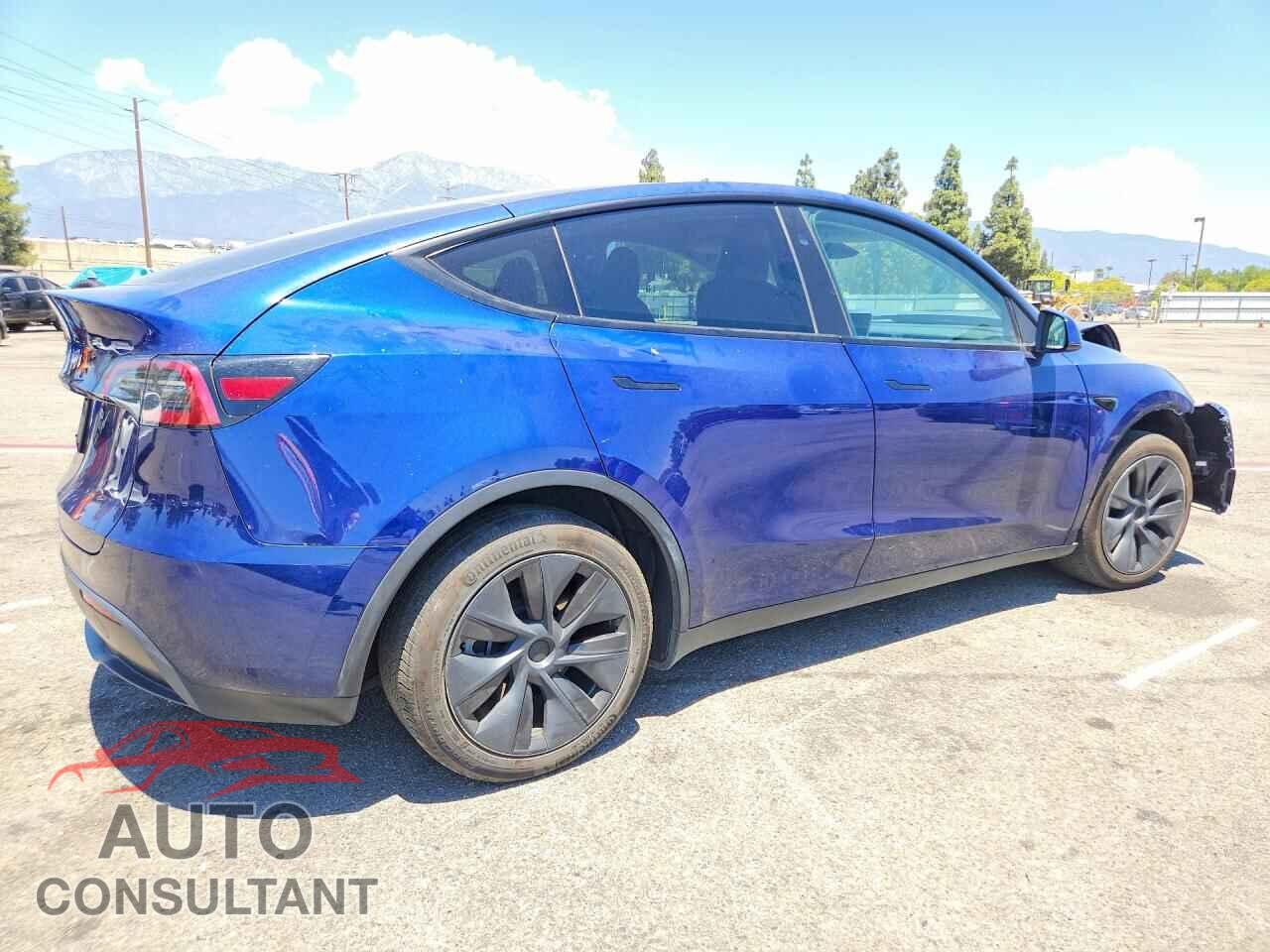 TESLA MODEL Y 2024 - 7SAYGDED1RF160696