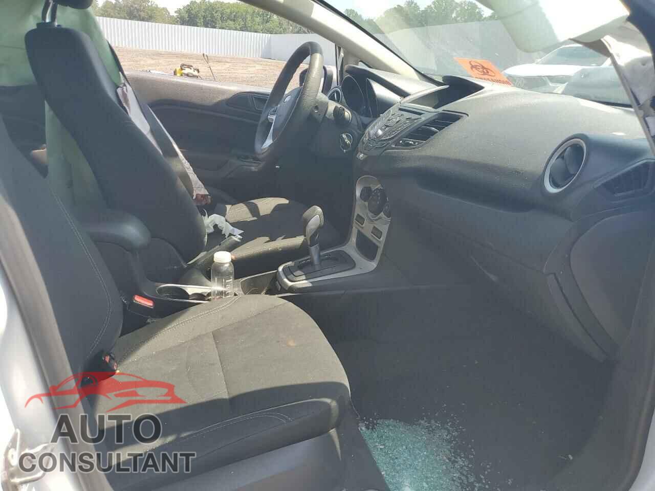 FORD FIESTA 2017 - 3FADP4EJ9HM129519