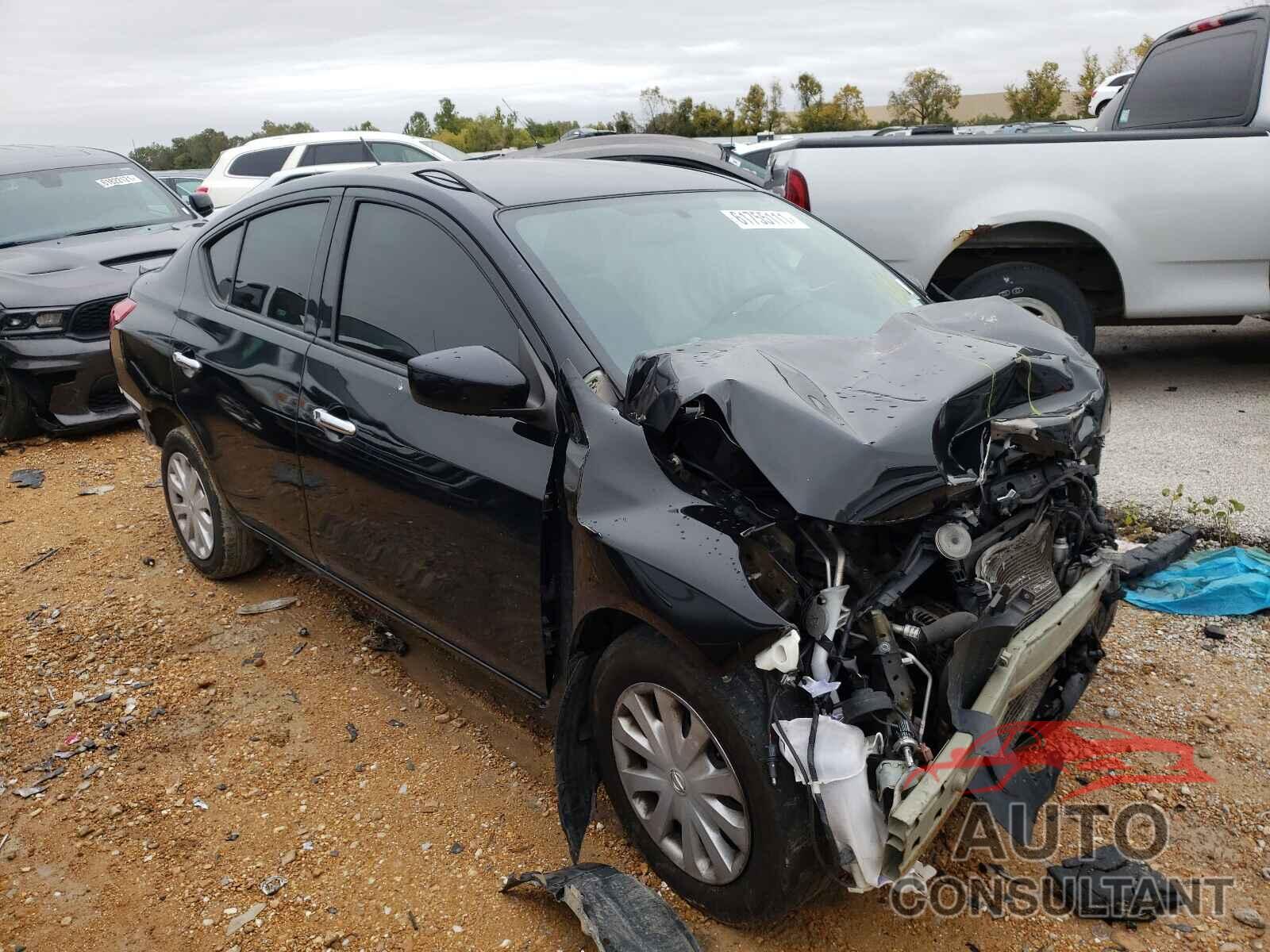 NISSAN VERSA 2018 - 3N1CN7AP8JL803519